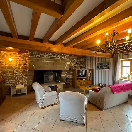 Maison 10p A La Campagne Nyaraló